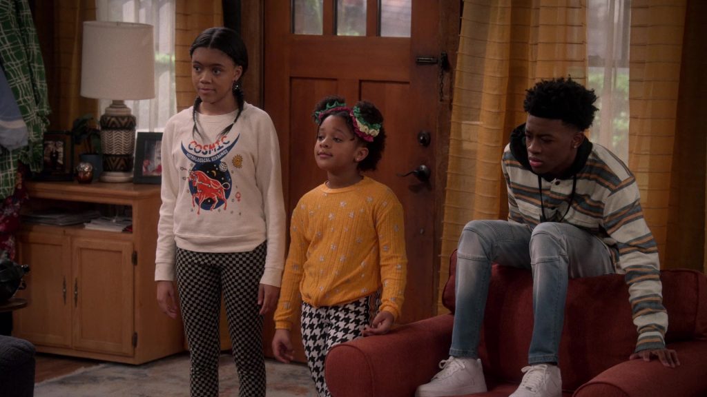 Nike Air Force 1 White Shoes Worn by Diamond Lyons as Kelvin in The Upshaws S02E03 “Testing, Testing” (2022) (Image 1)