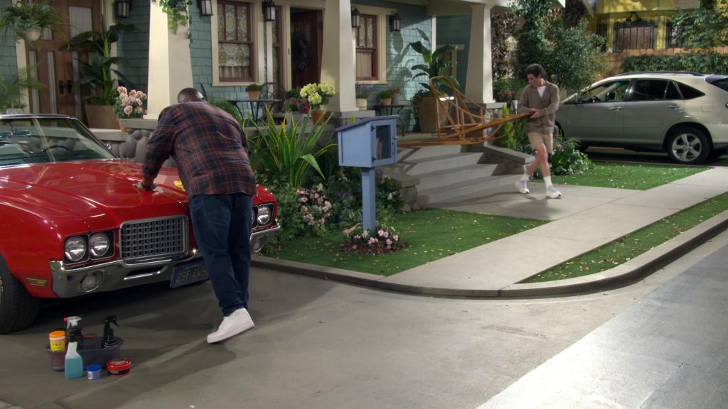 Nike Air Force 1 sneakers in The Neighborhood S08E05 “Welcome to New Horizons” (2025) (Image 2)