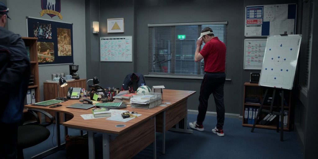 Nike Air Hurache Sneakers Worn by Jason Sudeikis in Ted Lasso S03E10 “International Break” (2023) (Image 2)