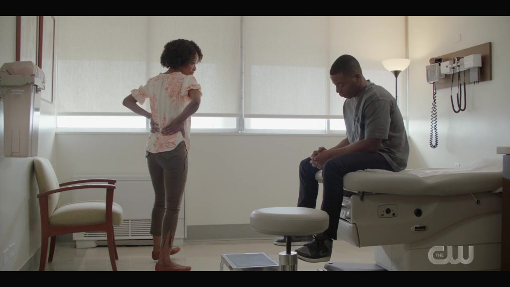 Nike Air Jordan 1 Men's Grey-Black Sneakers of Daniel Ezra as Spencer James in All American S03E02 “How to Survive in South Central” (2021) (Image 1)