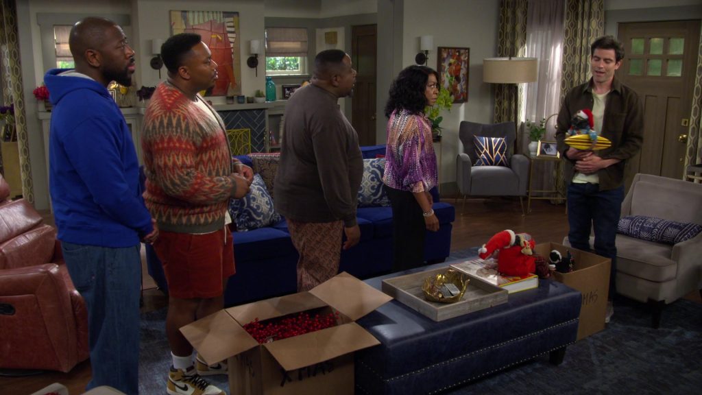 Nike Air Jordan 1 Retro High OG “Rookie of the Year” sneakers in The Neighborhood S08E08 “Welcome to Secrets and Santa” (2025) (Image 1)