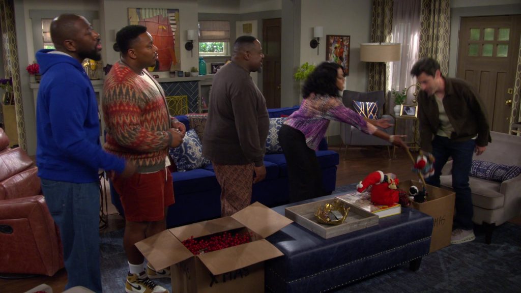 Nike Air Jordan 1 Retro High OG “Rookie of the Year” sneakers in The Neighborhood S08E08 “Welcome to Secrets and Santa” (2025) (Image 2)