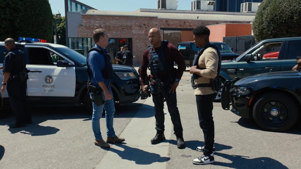 Nike Air Jordan 1 Shoes of Caleb Castille as Devin Roundtree in NCIS - Los Angeles S14E05 “Flesh & Blood” (2022) (Image 1)