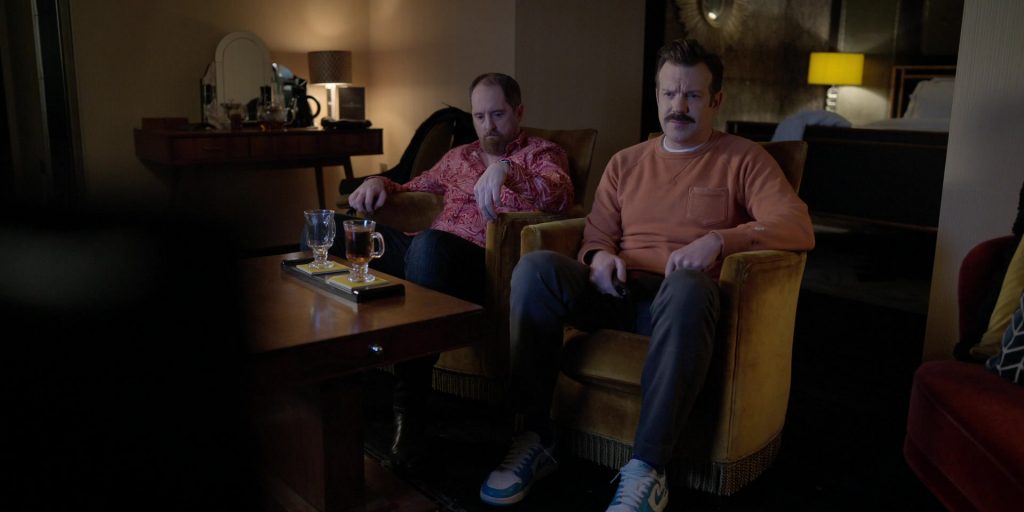 Nike Air Jordan 1 Sneakers Worn by Jason Sudeikis in Ted Lasso S03E06 “Sunflowers” (2023) (Image 1)