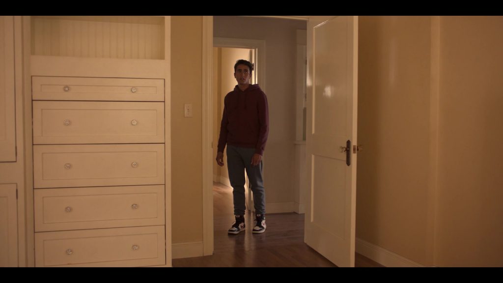 Nike Air Jordan 1 Sneakers Worn by Michael Cimino in Love, Victor S01E01 “Welcome to Creekwood” (2020) (Image 2)