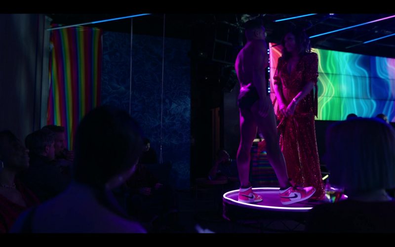 Nike Air Jordan 1 Sneakers in Harlem S01E06 “Cuffing Season” (2021) (Image 1)