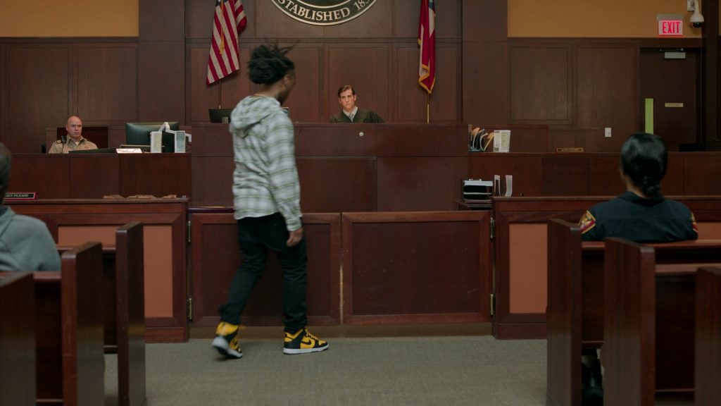 Nike Air Jordan 1 Sneakers in Judge Me Not S01E05 “Lights Out” (2023) (Image 1)