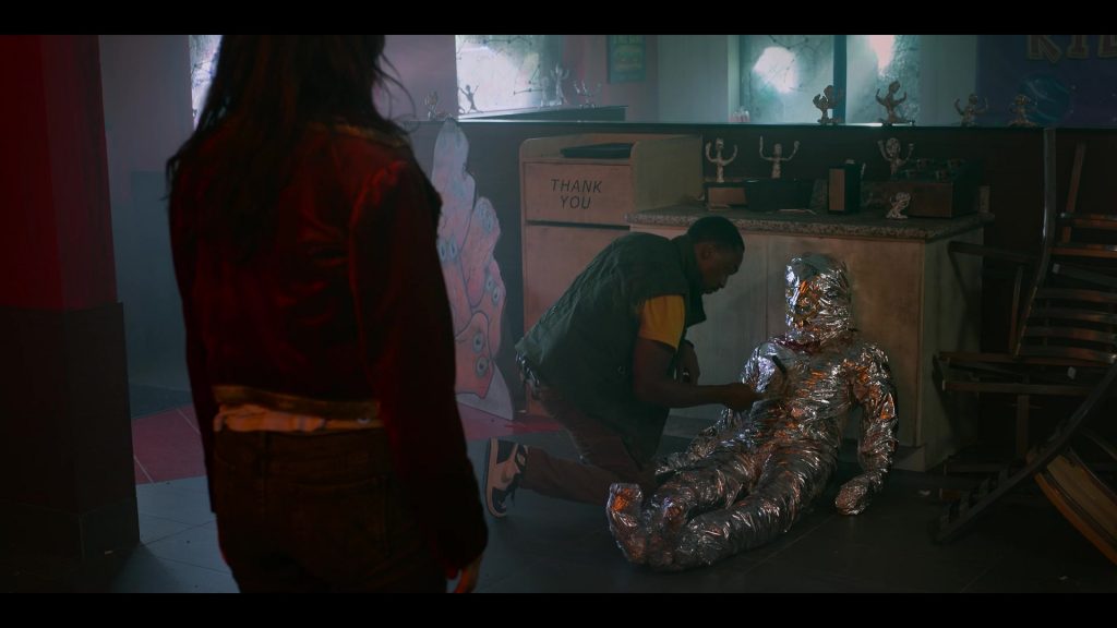Nike Air Jordan 1 Sneakers of Anthony Mackie as John Doe in Twisted Metal S01E06 “DRVTHRU” (2023) (Image 1)