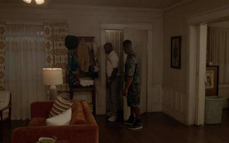 Nike Air Jordan 1 Sneakers of Daniel Ezra as Spencer James in All American S04E10 “6 ‘N the Mornin'” (2022) (Image 1)