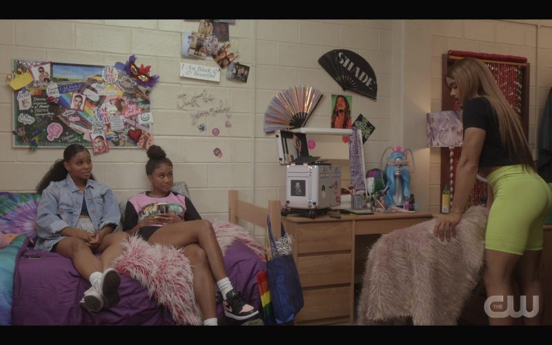 Nike Air Jordan 1 Sneakers of Netta Walker as Keisha McCalla in All American - Homecoming S01E02 “Under Pressure” (2022) (Image 1)