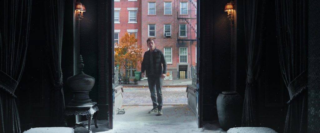 Nike Air Jordan 1 Sneakers of Tom Holland as Peter Parker in Spider-Man No Way Home (2021) (Image 2)