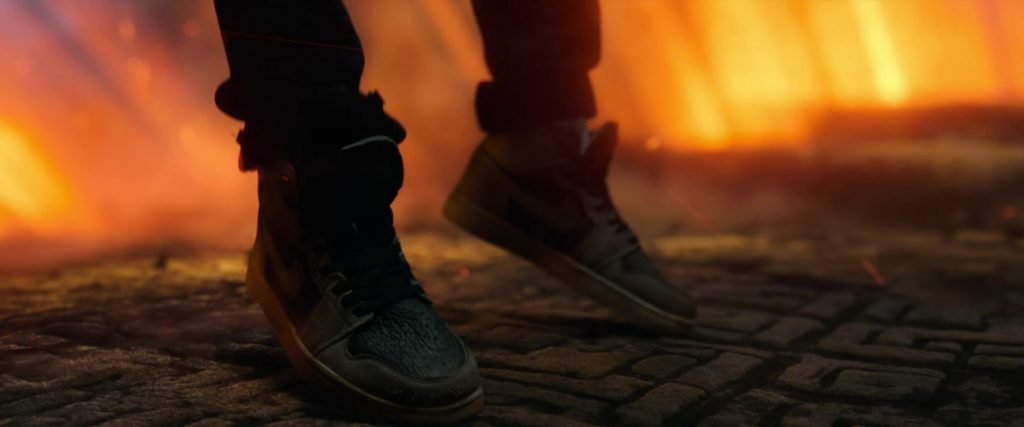 Nike Air Jordan 1 Sneakers of Tom Holland as Peter Parker in Spider-Man No Way Home (2021) (Image 3)
