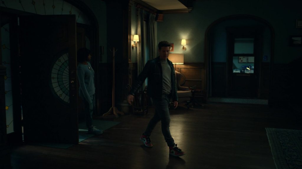 Nike Air Jordan 1 Sneakers of Zach Gilford as Mark in The Midnight Club S01E08 “Road to Nowhere” (2022) (Image 1)