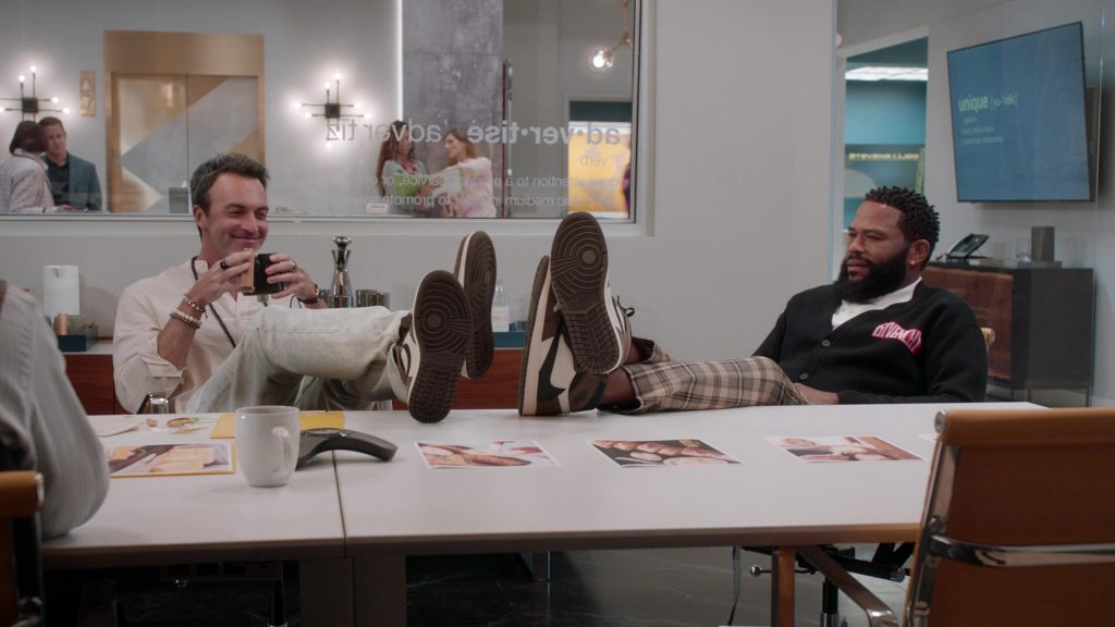 Nike Air Jordan 1 ‘Travis Scott' Sneakers in Black-ish S08E07 “Sneakers by the Dozen” (2022) (Image 4)