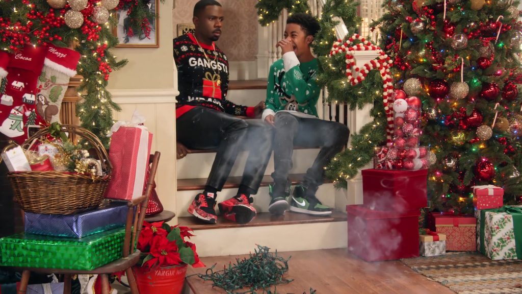 Nike Air Jordan 1 ‘Zen Green' Sneakers of Isaiah Russell-Bailey as Shaka McKellan in Family Reunion S04E03 “Remember When Jade Thought She Was Grown” (2021) (Image 2)