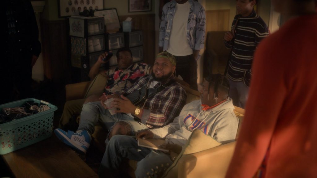 Nike Air Jordan 1 x Off- White Sneakers in Grown-ish S06E12 “Get Rich or Die Tryin'” (2024) (Image 5)