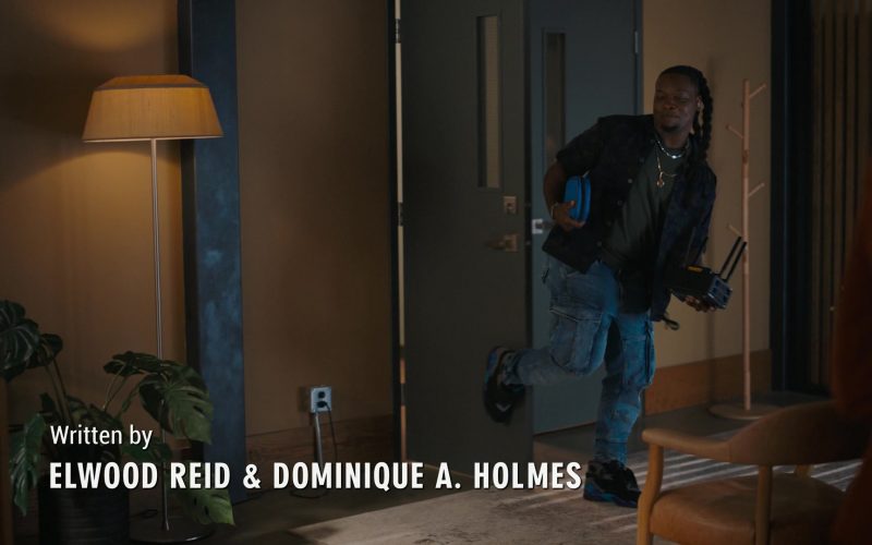 Nike Air Jordan 8 Retro Aqua sneaker in Tracker S03E05 “The Old Ways” (2025) (Image 1)