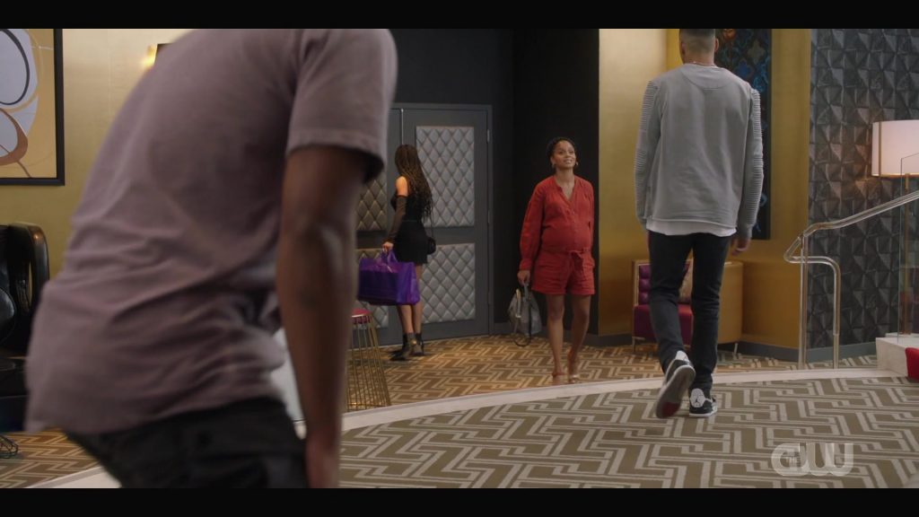 Nike Air Jordan Men's Sneakers of Michael Evans Behling as Jordan Baker in All American S03E07 “Roll the Dice” (2021) (Image 1)