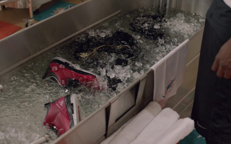 Nike Air Jordan Shoes in Ballers - Season 1, Episode 3, “Move the Chains” (2015) (Image 1)