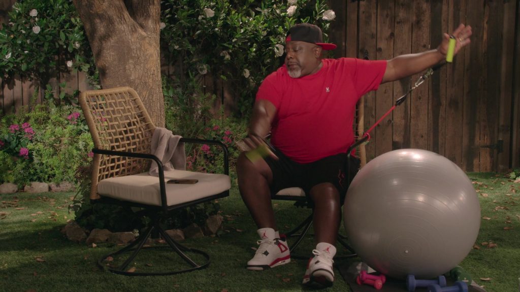 Nike Air Jordan Shoes in Crutch S01E03 “Emotional Crutch” (2025) (Image 3)
