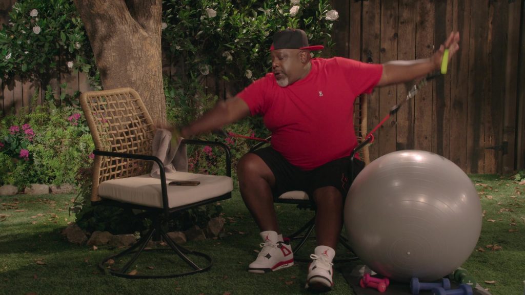 Nike Air Jordan Shoes in Crutch S01E03 “Emotional Crutch” (2025) (Image 4)