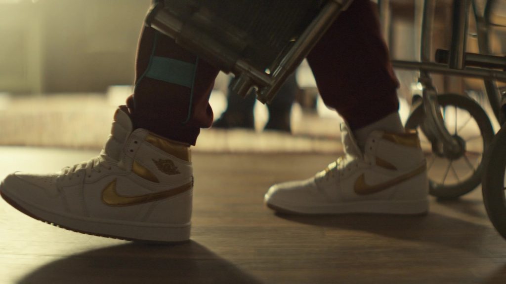 Nike Air Jordan Sneakers in Brilliant Minds S01E02 (2024) (Image 1)