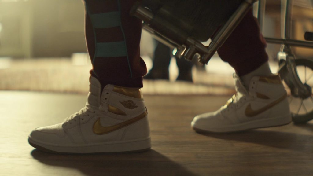 Nike Air Jordan Sneakers in Brilliant Minds S01E02 (2024) (Image 2)