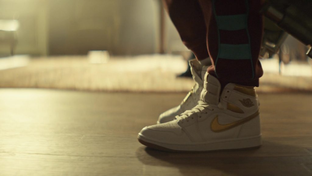 Nike Air Jordan Sneakers in Brilliant Minds S01E02 (2024) (Image 3)