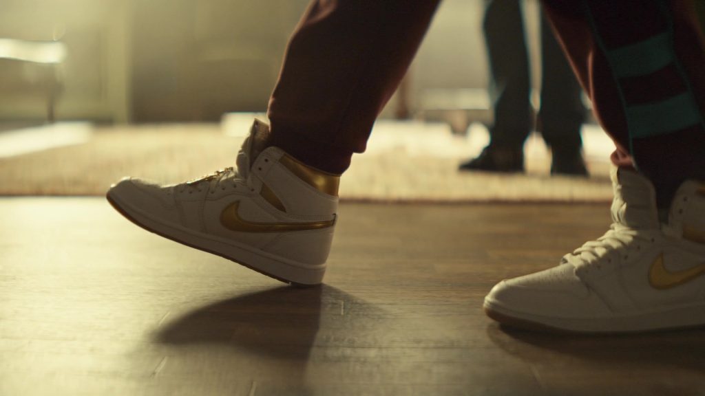 Nike Air Jordan Sneakers in Brilliant Minds S01E02 (2024) (Image 5)