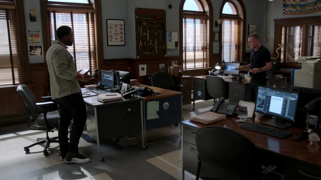 Nike Air Jordan Sneakers in Chicago P.D. S12E03 “Off Switch” (2024) (Image 8)
