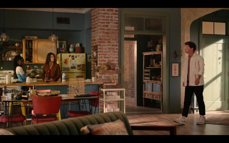 Nike Air Jordan Sneakers in National Treasure - Edge of History S01E05 “Bad Romance” (2023) (Image 1)