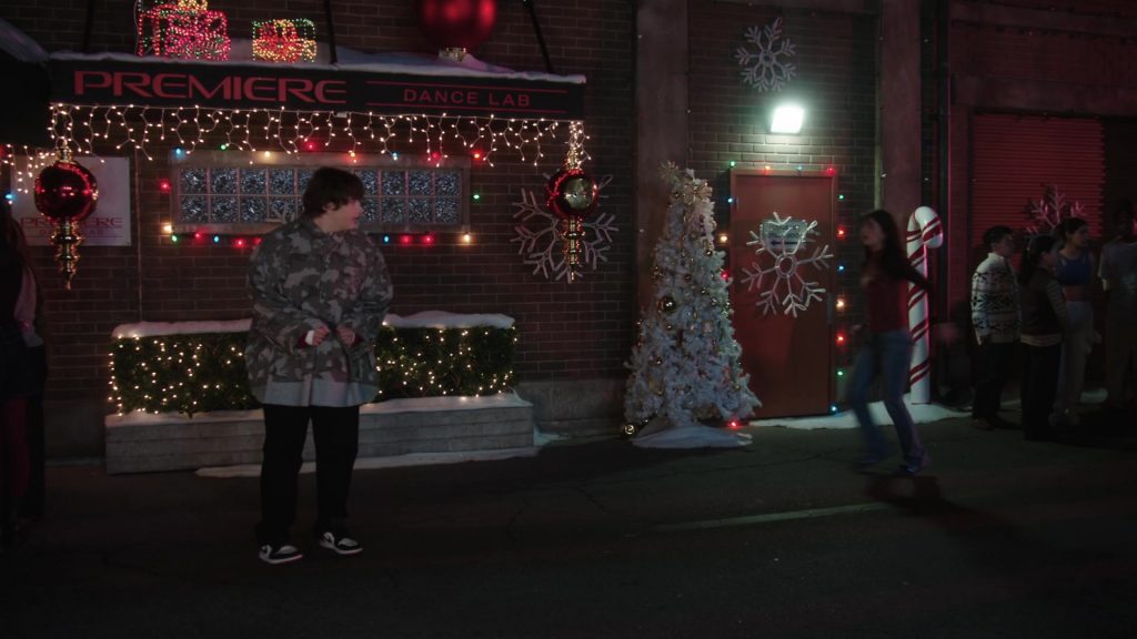 Nike Air Jordan Sneakers in Shifting Gears S02E08 “Nutcracker” (2025) (Image 2)
