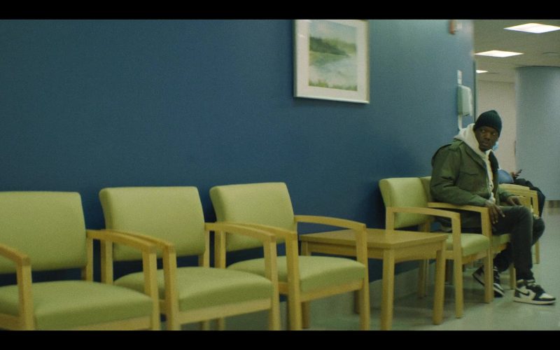 Nike Air Jordan Sneakers in That Damn Michael Che S01E03 “Dudley Gets Shot” (2021) (Image 1)