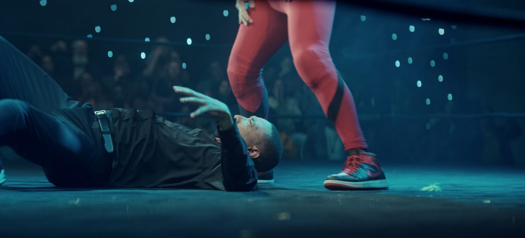 Nike Air Jordan Sneakers in The Big Door Prize S02E08 “Our Town” (2024) (Image 3)