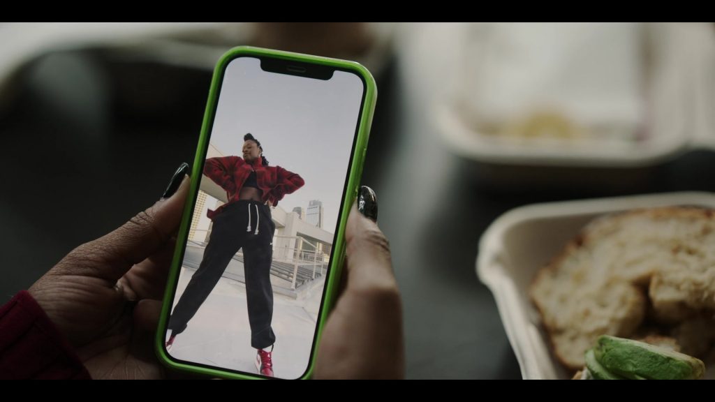 Nike Air Jordan Sneakers in The Lincoln Lawyer S03E02 “Special Circumstances” (2024) (Image 2)