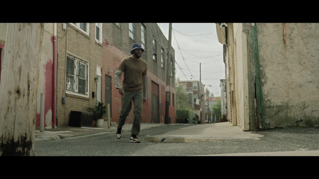 Nike Air Jordan Sneakers in The Madness S01E04 “Radioactive” (2024) (Image 16)