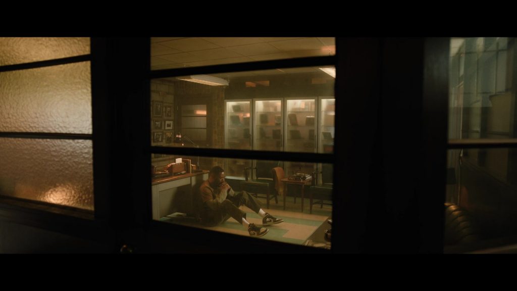 Nike Air Jordan Sneakers in The Madness S01E04 “Radioactive” (2024) (Image 3)