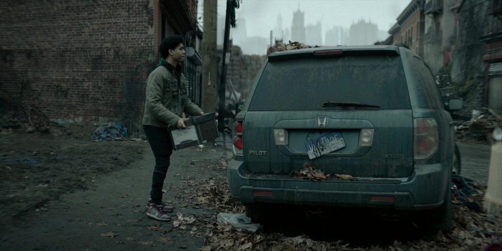 Nike Air Jordan Sneakers in The Penguin S01E05 “Homecoming” (2024) (Image 5)