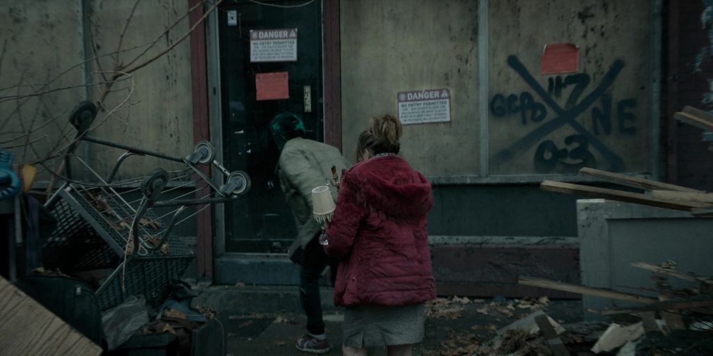 Nike Air Jordan Sneakers in The Penguin S01E05 “Homecoming” (2024) (Image 7)