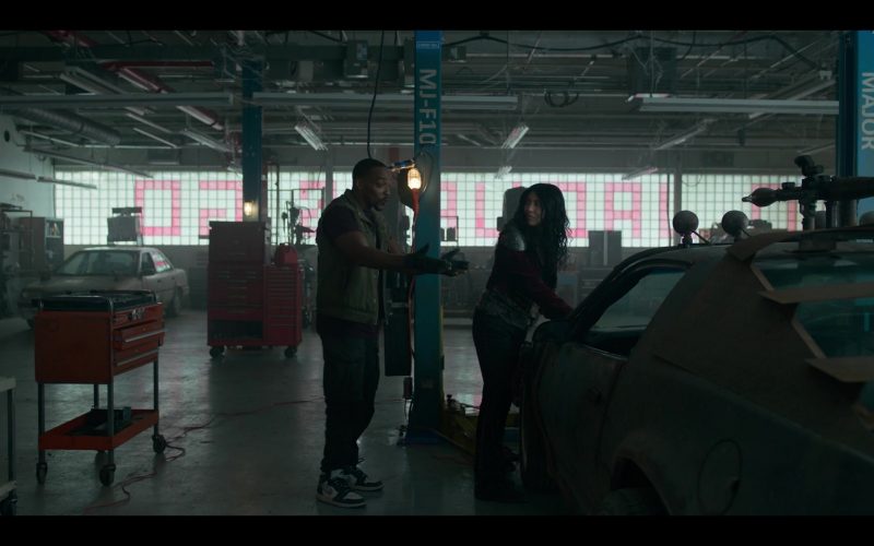 Nike Air Jordan Sneakers in Twisted Metal S02E07 “H1TNRVN” (2025) (Image 1)