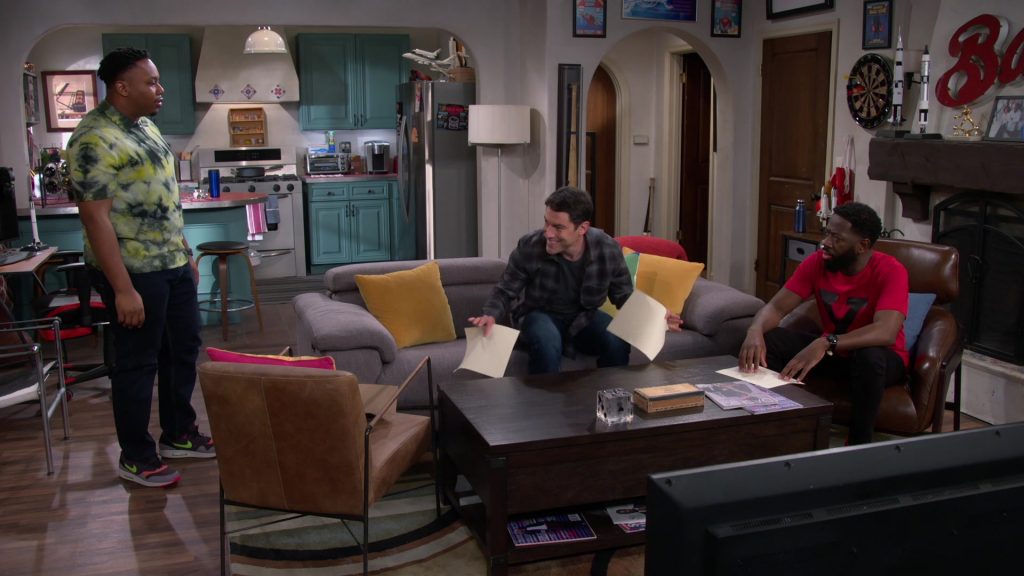 Nike Air Max 1 Essential Brown Blue Volt Sneakers of Marcel Spears as Marty in The Neighborhood S03E13 “Welcome to the Art Class” (2021) (Image 1)