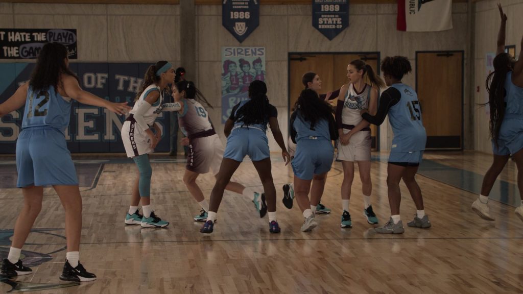 Nike Air Max 270 Black Sneakers in Big Shot S02E10 “Moving On” (2022) (Image 1)
