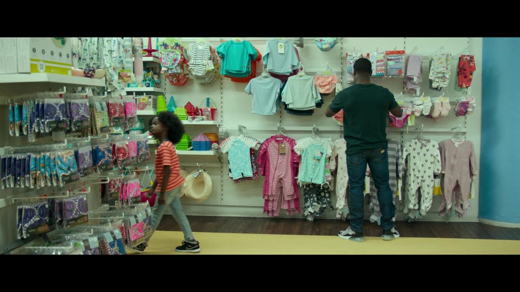 Nike Air Max 270 Sneakers of Kevin Hart as Matthew Logelin in Fatherhood (2021) (Image 1)