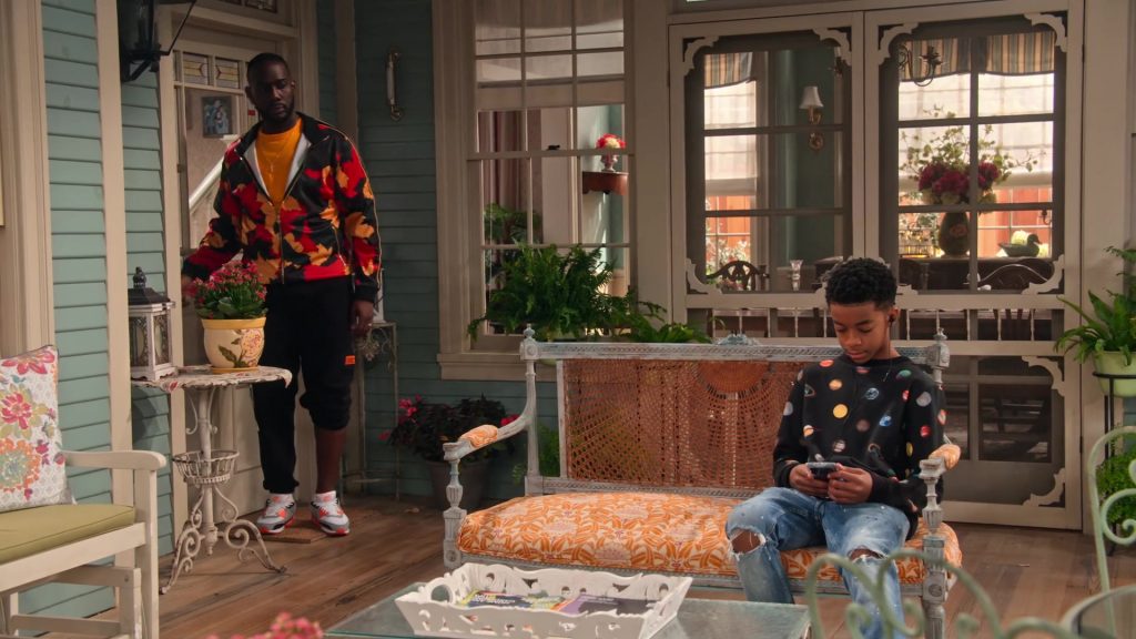 Nike Air Max 90 Sneakers Worn by Warren Burke as Daniel in Family Reunion S04E02 “Remember When M'Dear Stole the Show” (2021) (Image 1)