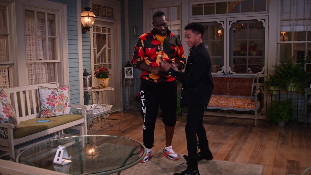 Nike Air Max 90 Sneakers Worn by Warren Burke as Daniel in Family Reunion S04E02 “Remember When M'Dear Stole the Show” (2021) (Image 2)