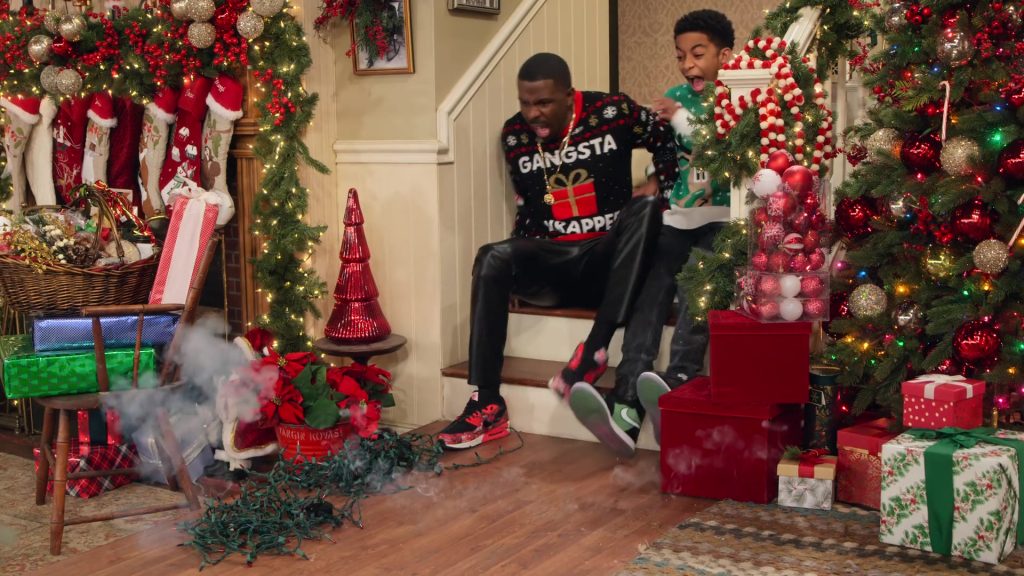 Nike Air Max 90 Sneakers Worn by Warren Burke as Daniel in Family Reunion S04E03 “Remember When Jade Thought She Was Grown” (2021) (Image 1)