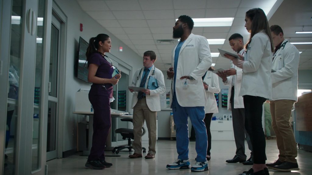 Nike Air Max 90 Sneakers of Malcolm-Jamal Warner as Andre Jeremiah ‘AJ-The Raptor' Austin in The Resident S04E08 “First Days, Last Days” (2021) (Image 2)