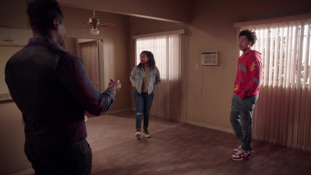 Nike Air Max 90 Sneakers of Marcus Scribner as Andre Johnson, Jr. in Black-ish S07E17 “Move-In Ready” (2021) (Image 2)
