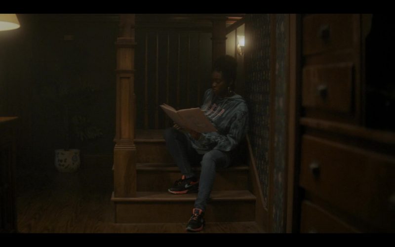 Nike Air Max 90 Women's Sneakers in The Chi S04E05 “The Spook Who Sat by the Door” (2021) (Image 1)