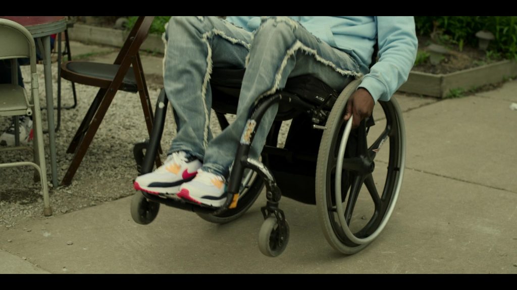 Nike Air Max 90 sneakers in Power Book IV Force S03E05 “The Last Dance” (2025) (Image 1)